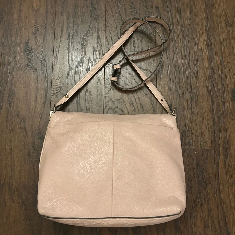 Vince Camuto Chic Plum Flap Snap Leather Crossbody Bag in Cameo Rose - Picture 8 of 12